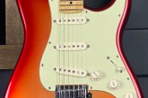 Fender American Deluxe Stratocaster Sunset Metallic-1a.jpg